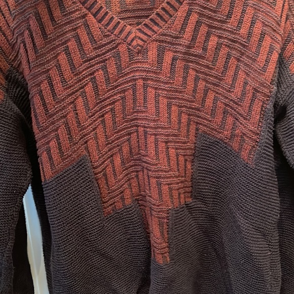 Bcbgeneration Blue and Red Pyramid Sweater - Picture 4 of 4